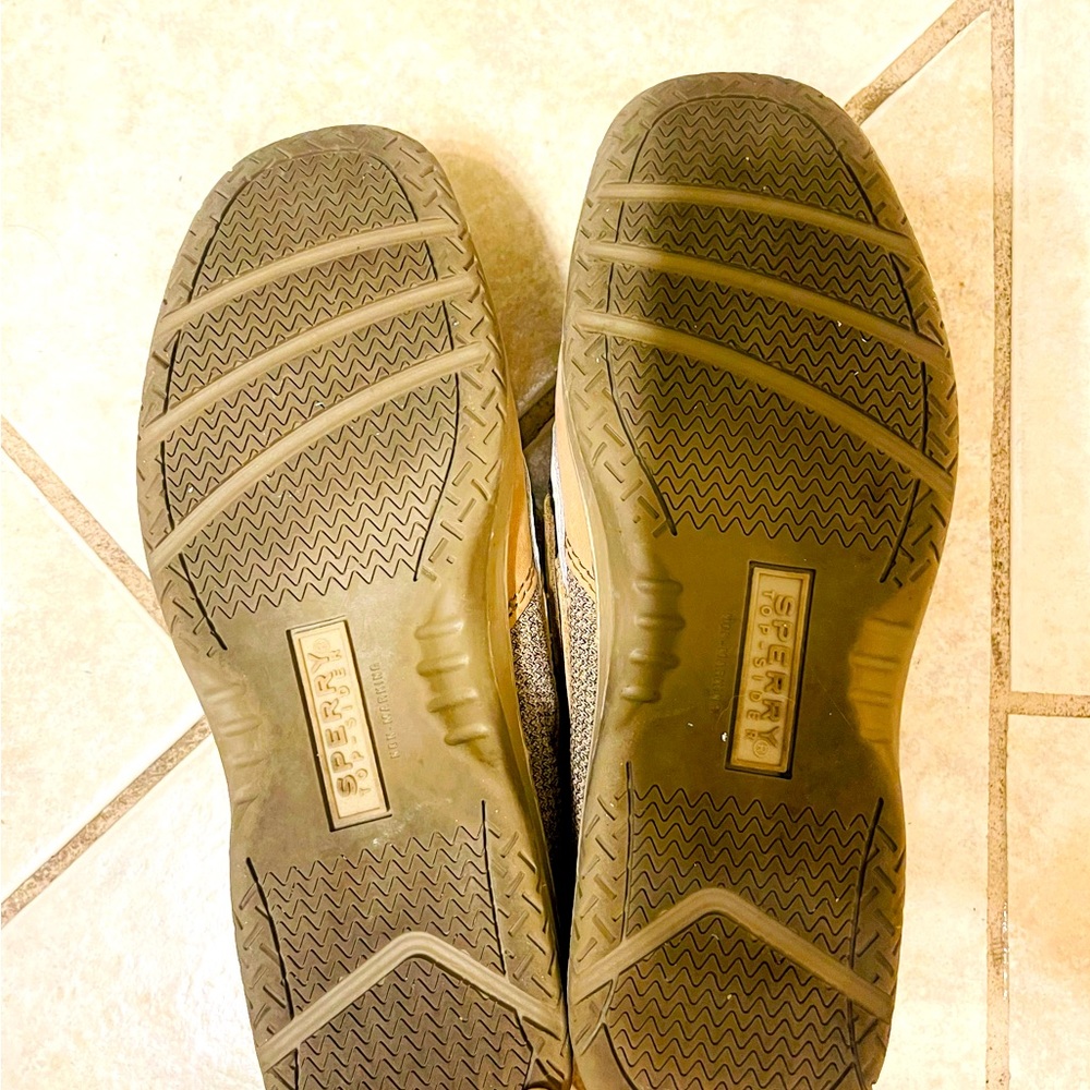 Sperry’s - Picture 5 of 5